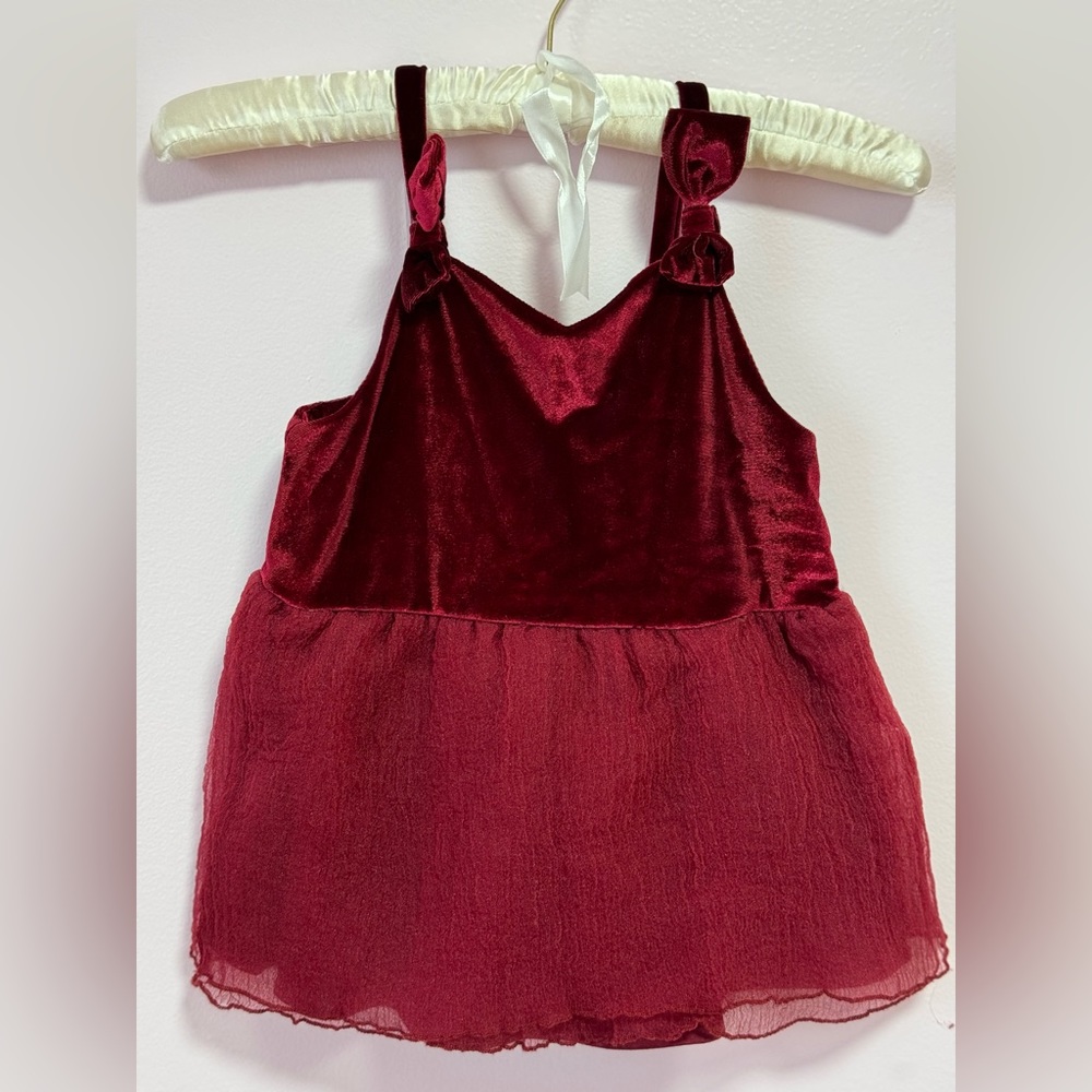 burgundy cute dress with bows details